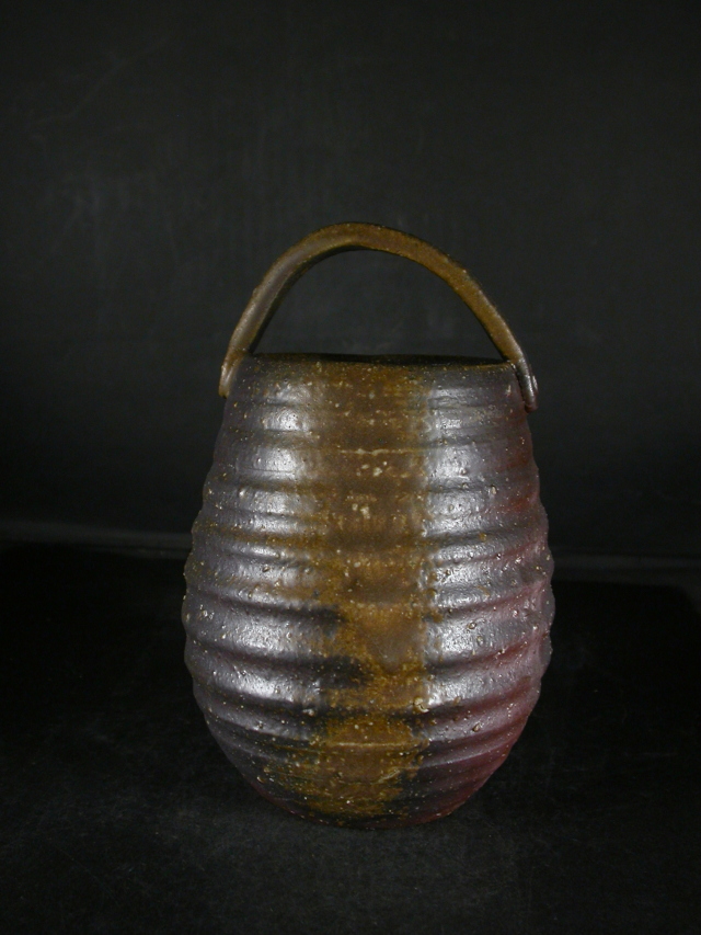 備前焼 登窯 備前焼物故作家 小川 秀蔵 共箱付き桟切・黄ゴマ手付き花