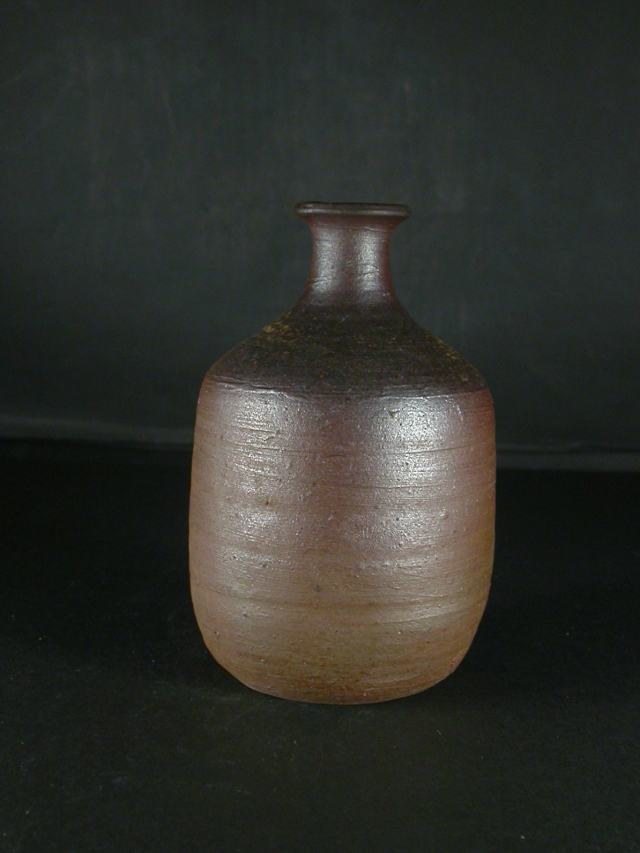 備前焼　新備前　珍壺　徳利　一対　銘「雪柳」　極め箱　C　6081 備前焼 新備前 珍壺 徳利 一対 銘「雪柳」 極め箱 C 6081 - メルカリ