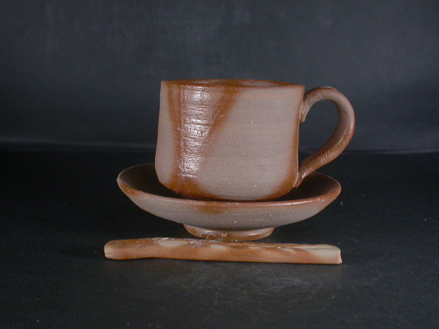 備前焼 備前焼中堅作家 片岡 聖観 皿・スプーン付き緋襷コーヒーカップ