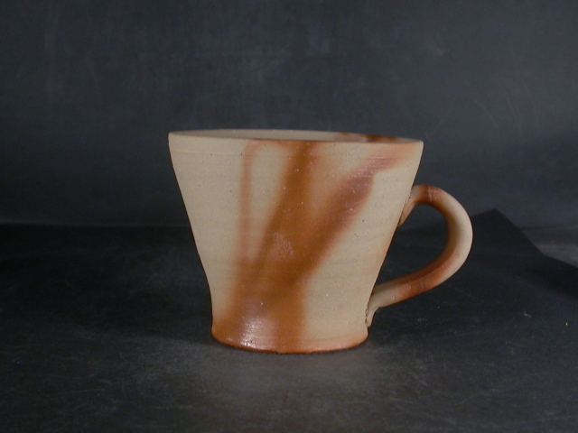 備前焼 備前焼中堅作家 片岡 聖観 緋襷手付きカップ56 備前焼卸
