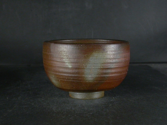 岡山県重要無形文化財 松井與之 備前焼 初窯茶盌 茶道具 抹茶碗 抹茶茶碗 共箱 岡山県重要無形文化財 松井與之 備前焼 初窯茶盌 茶道具 抹茶