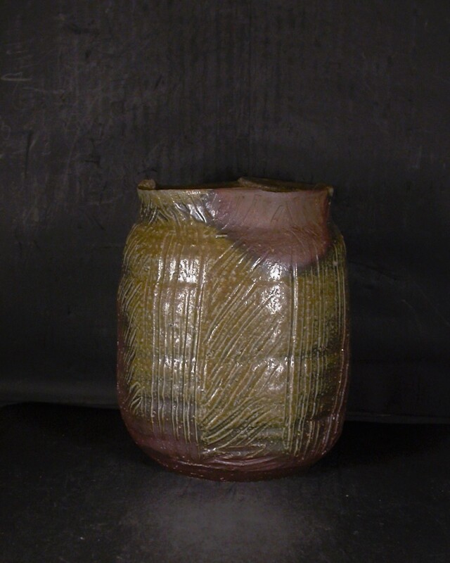 備前焼 登窯 備前市無形文化財 佐藤 苔助 共箱付き黄ゴマ線刻壺