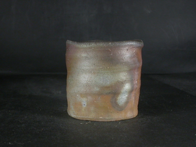 備前焼 登窯 備前焼若手作家 中村 和樹 作焦げ茶のゴマ緋フリーカップ 人気